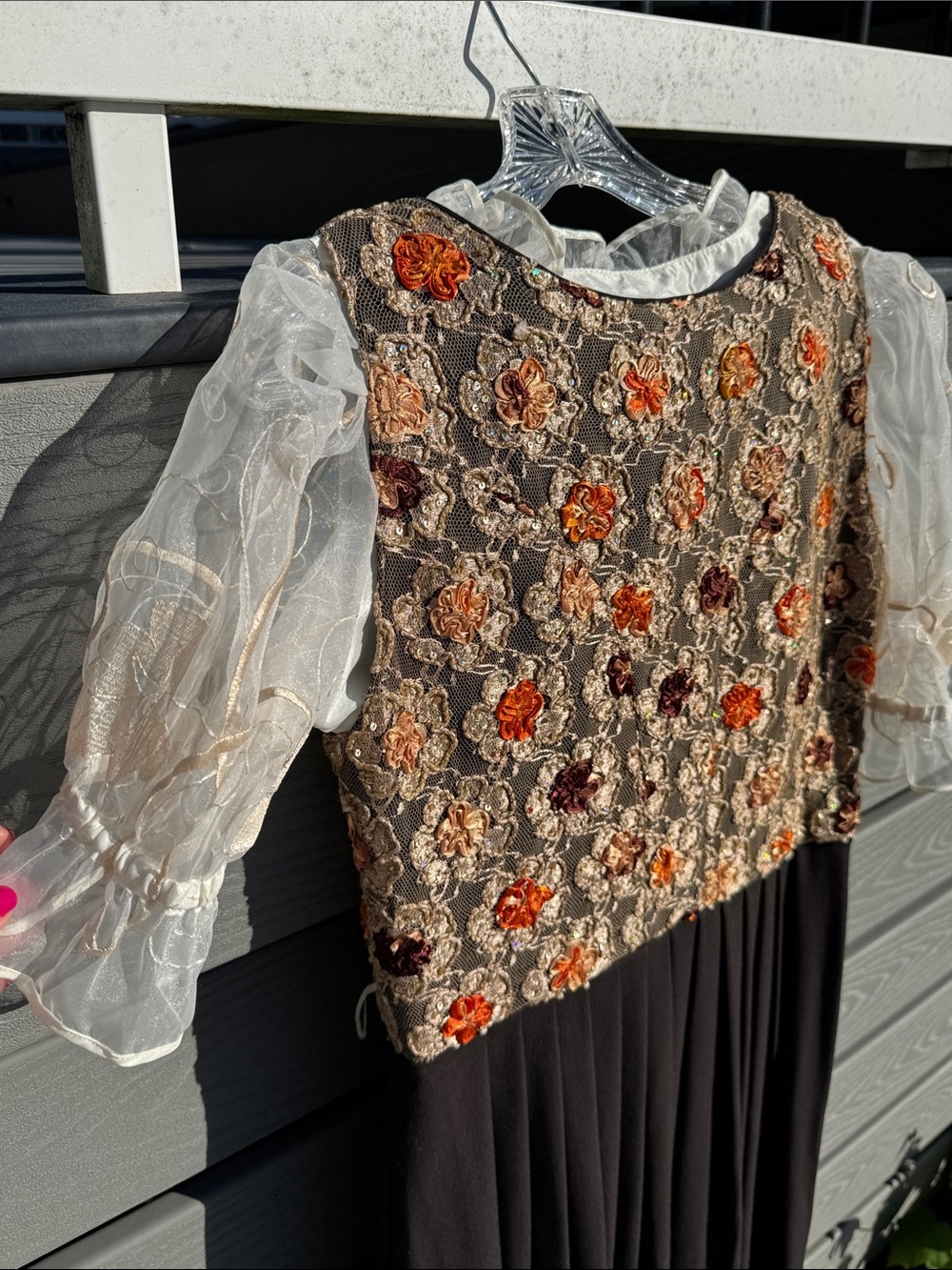 Authentic Vintage-Inspired German Dirndl Dress w/ Cream Satin Bodice Blouse. - Picture 8 of 10